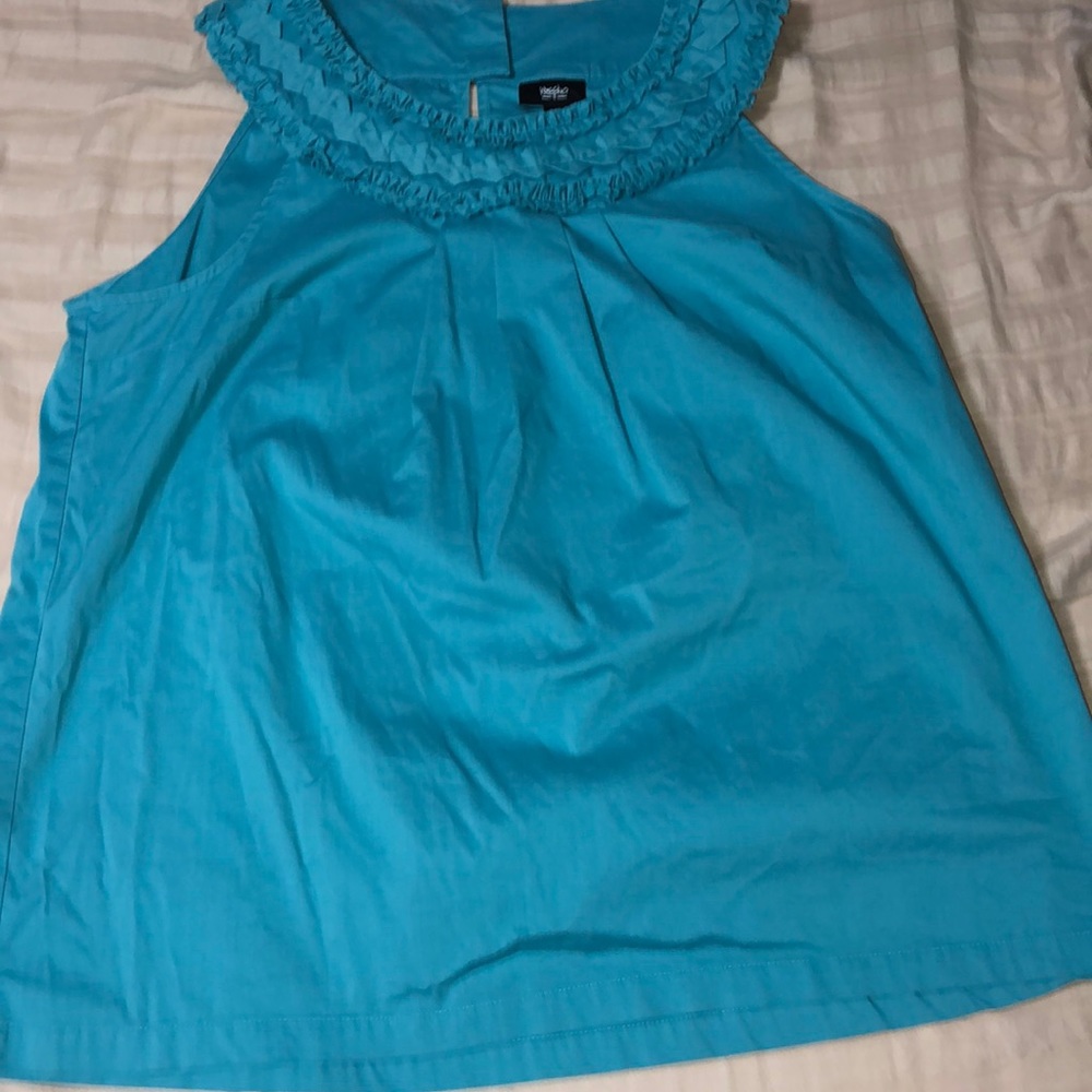 Teal top